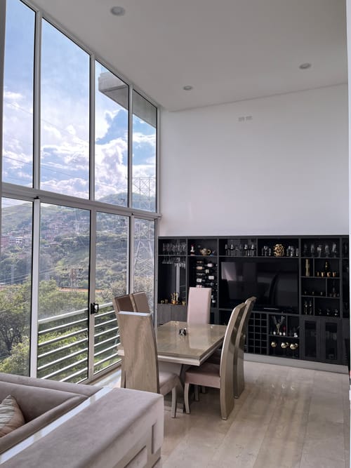 Apartamento de 2 alcobas en venta en Bellavista, Cali, 131 m² · foto 15 de 19