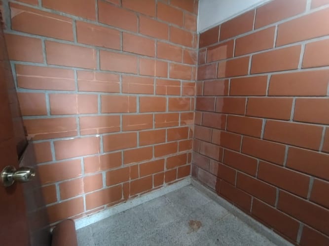 Edificio en venta en Belchite, Rionegro, 400 m² · foto 9 de 24