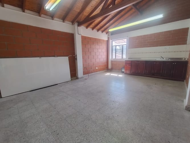 Edificio en venta en Belchite, Rionegro, 400 m² · foto 10 de 24