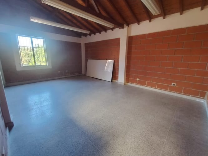 Edificio en venta en Belchite, Rionegro, 400 m² · foto 13 de 24