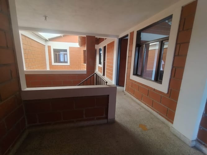 Edificio en venta en Belchite, Rionegro, 400 m² · foto 14 de 24