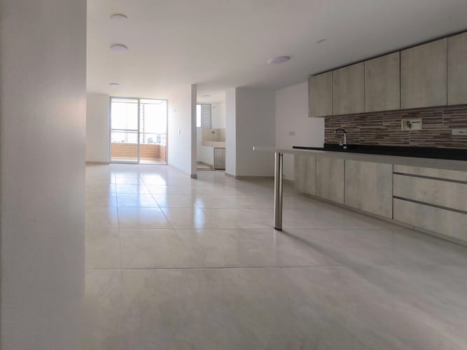 Apartamento de 3 alcobas en venta en Entreamigos, Sabaneta, 81 m² · foto 4 de 14
