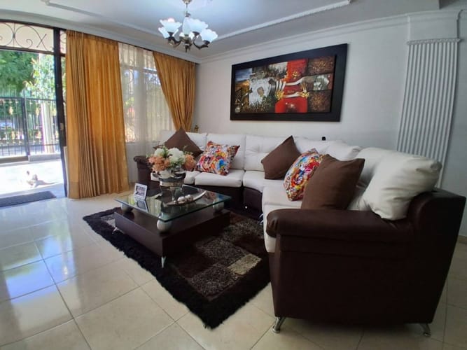 Casa de 4 alcobas en venta en La Orquidea, Neiva, 168 m² · foto 4 de 13