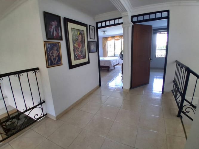 Casa de 4 alcobas en venta en La Orquidea, Neiva, 168 m² · foto 11 de 13