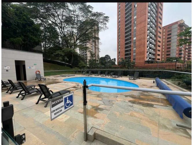 Apartamento de 3 alcobas en venta en Alejandría, Medellín, 110 m² · foto 10 de 24