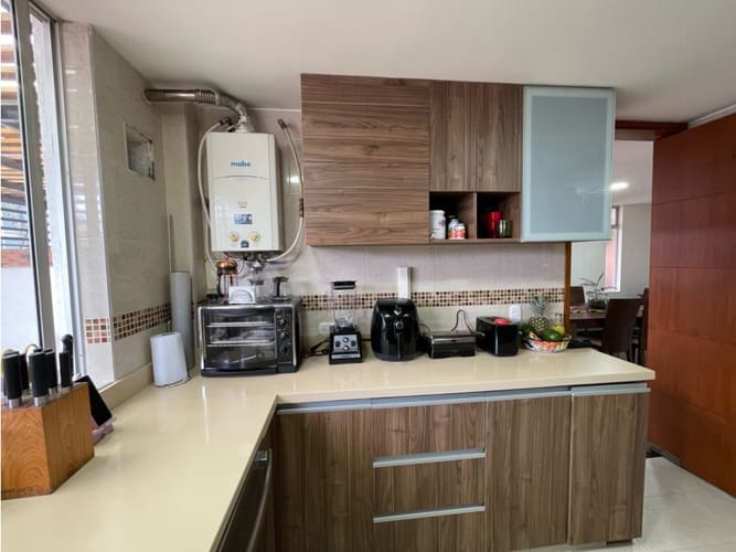 Casa de 4 alcobas en venta en Ub. San Francisco, Ibagué, 220 m² · foto 11 de 24