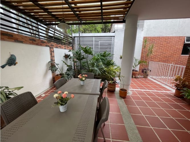 Casa de 4 alcobas en venta en Ub. San Francisco, Ibagué, 220 m² · foto 16 de 24