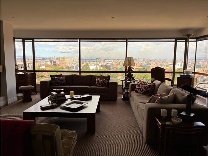 Apartamento de 4 alcobas en venta en El Nogal, Bogotá, 341 m² · foto 2 de 24