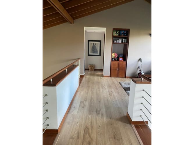 Casa de 5 alcobas en venta en San Simón, Bogotá, 339 m² · foto 9 de 17