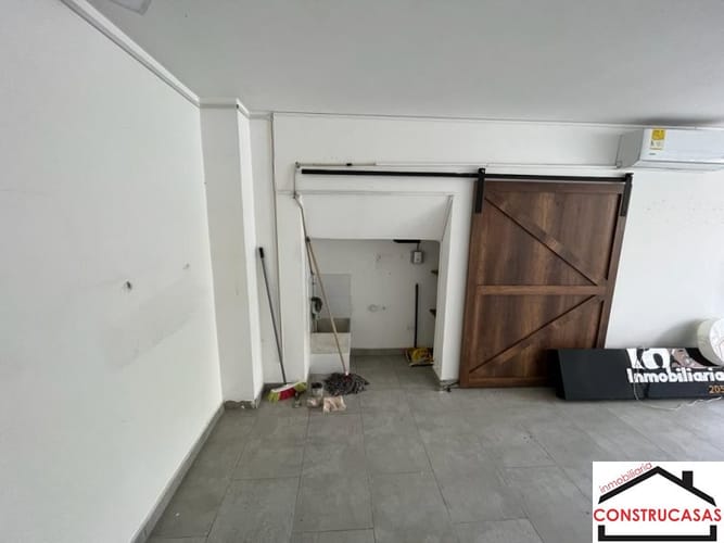 Local en arriendo en El Nogal- Los Almendros, Medellín, 30 m² · foto 5 de 11