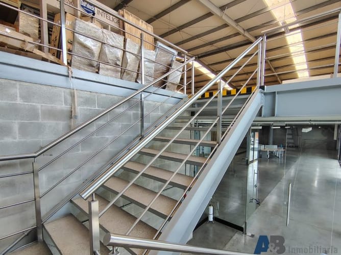 Bodega en arriendo en Actividad Multiple, Copacabana, 350 m² · foto 2 de 9