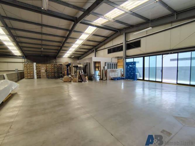Bodega en arriendo en Actividad Multiple, Copacabana, 350 m² · foto 4 de 9