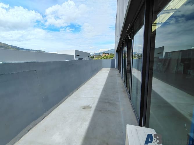 Bodega en arriendo en Actividad Multiple, Copacabana, 350 m² · foto 7 de 9