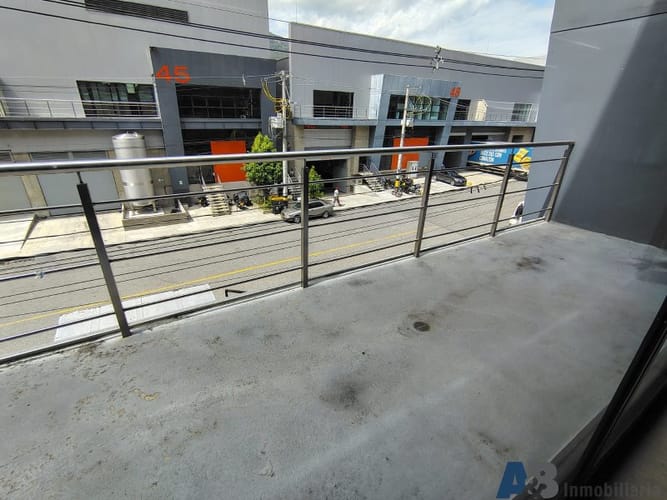 Bodega en arriendo en Actividad Multiple, Copacabana, 350 m² · foto 8 de 9