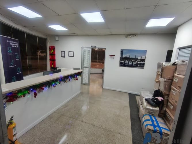 Bodega en arriendo en Caribe, Medellín, 270 m² · foto 3 de 24