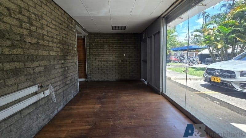 Bodega en arriendo en Caribe, Medellín, 270 m² · foto 4 de 24