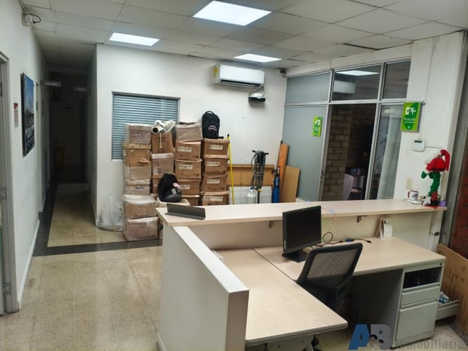 Bodega en arriendo en Caribe, Medellín, 270 m² · foto 5 de 24