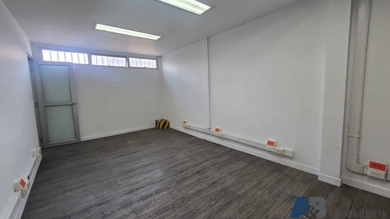 Bodega en arriendo en Caribe, Medellín, 270 m² · foto 24 de 24