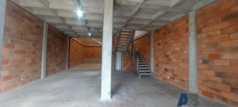 Bodega en arriendo en Aeropuerto, Rionegro, 225 m² · foto 2 de 17