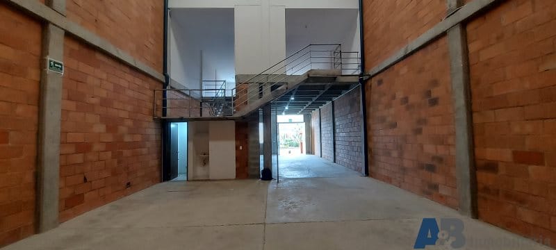 Bodega en arriendo en Aeropuerto, Rionegro, 225 m² · foto 4 de 17