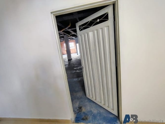 Bodega en arriendo en Centro, Bello, 350 m² · foto 2 de 12