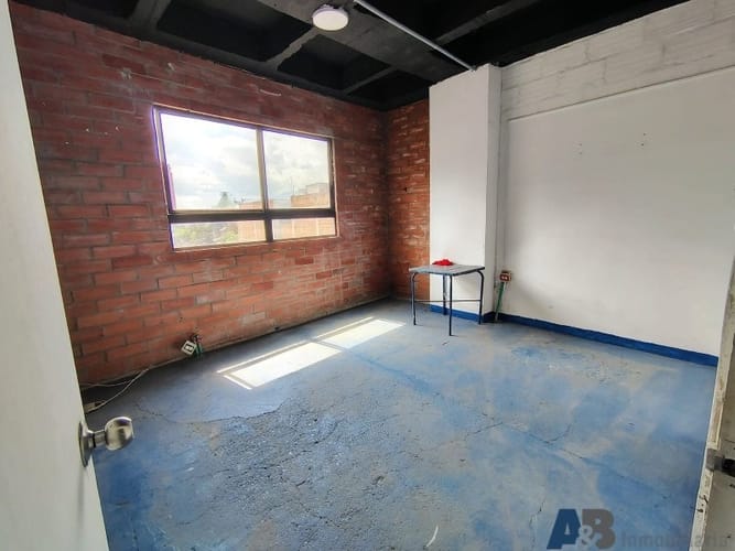 Bodega en arriendo en Centro, Bello, 350 m² · foto 6 de 12