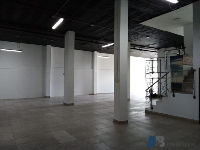Bodega en arriendo en Campo Amor, Medellín, 1125 m² · foto 7 de 24