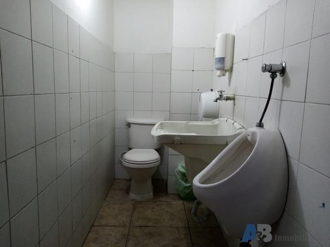 Bodega en arriendo en Campo Amor, Medellín, 1125 m² · foto 8 de 24