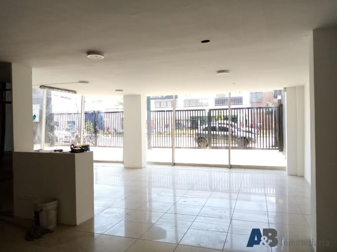 Bodega en arriendo en Campo Amor, Medellín, 1125 m² · foto 13 de 24