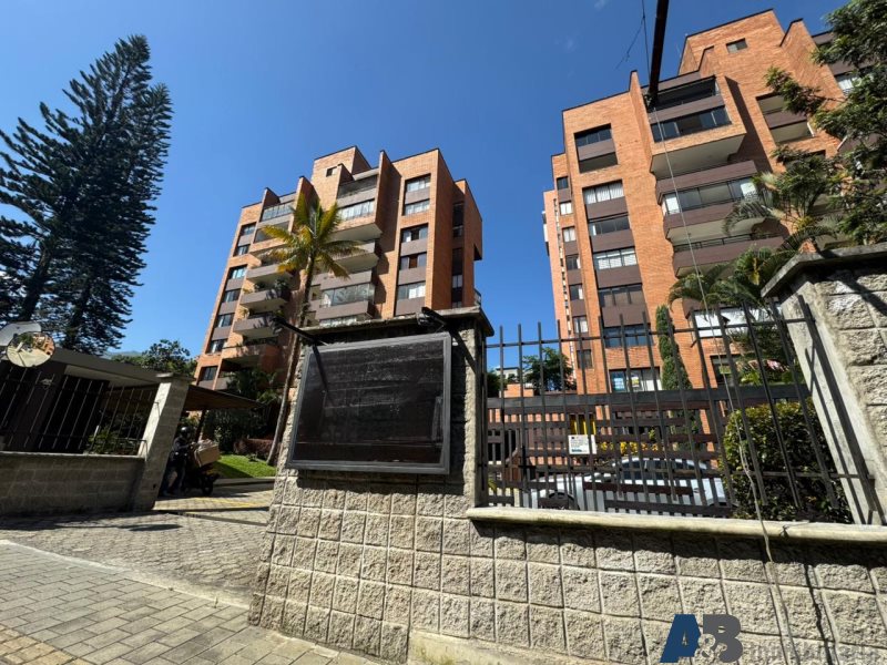 Apartamento en Arriendo en El Poblado, Medellín