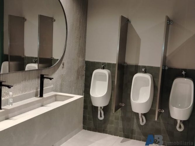 Local en arriendo en El Poblado, Medellín, 98 m² · foto 3 de 6