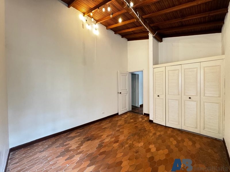 Casa en arriendo en El Poblado, Medellín · foto 6 de 22