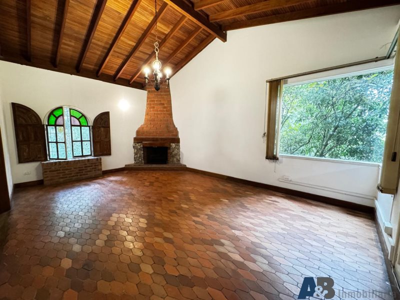 Casa en arriendo en El Poblado, Medellín · foto 14 de 22