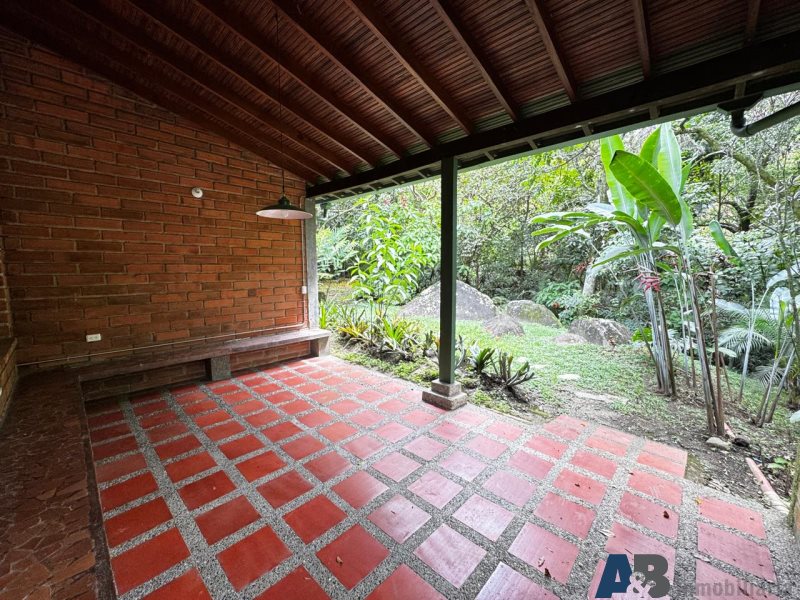 Casa en arriendo en El Poblado, Medellín · foto 21 de 22
