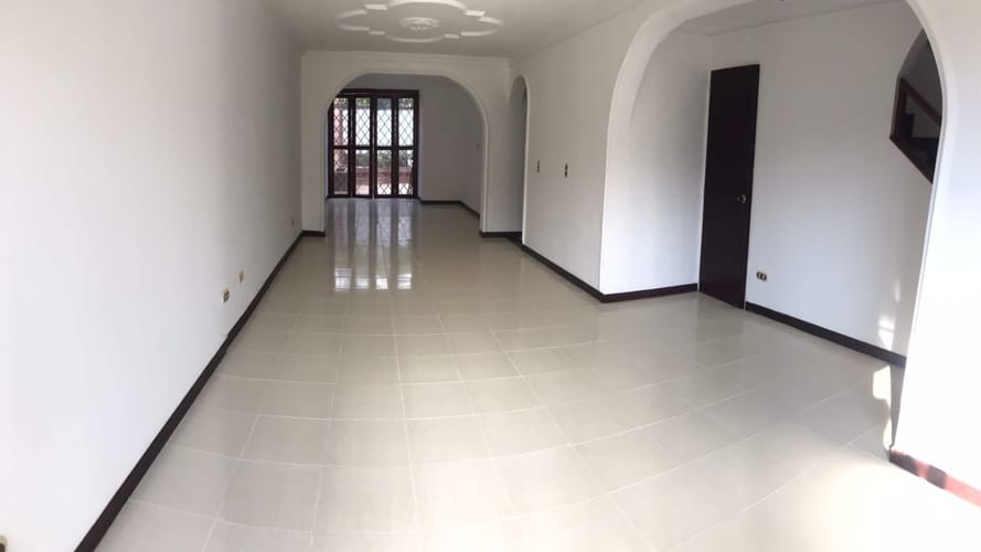 Casa de 3 alcobas en arriendo en Mayapan Las Vegas, Cali, 120 m² · foto 2 de 17