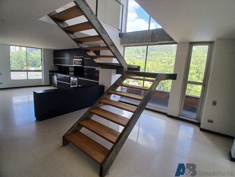 Apartamento en arriendo en El Poblado, Medellín · foto 4 de 19