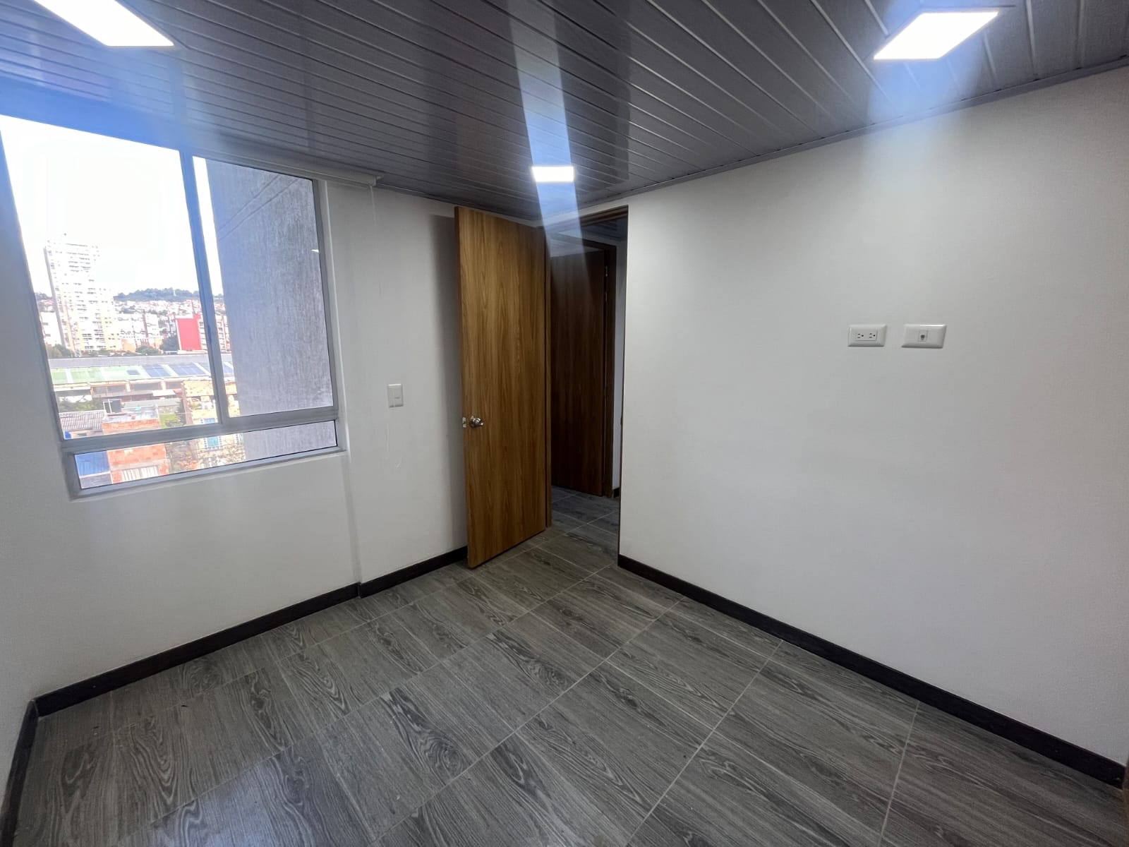 Apartamento en venta en Pinos De Lombardia, Bogotá · foto 7 de 14