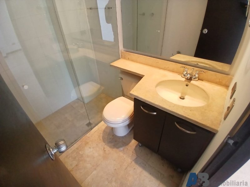 Apartamento en arriendo en El Poblado, Medellín · foto 17 de 19