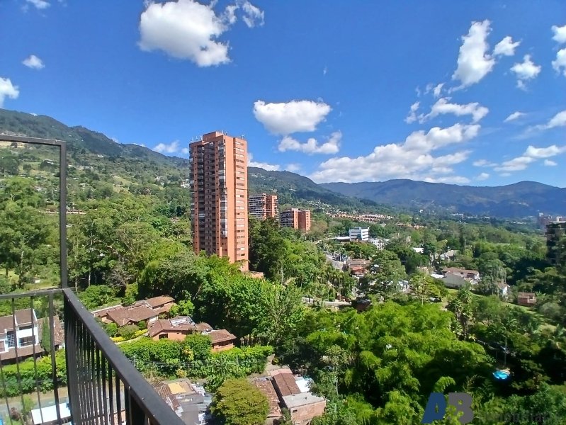 Apartamento en arriendo en El Poblado, Medellín · foto 18 de 19