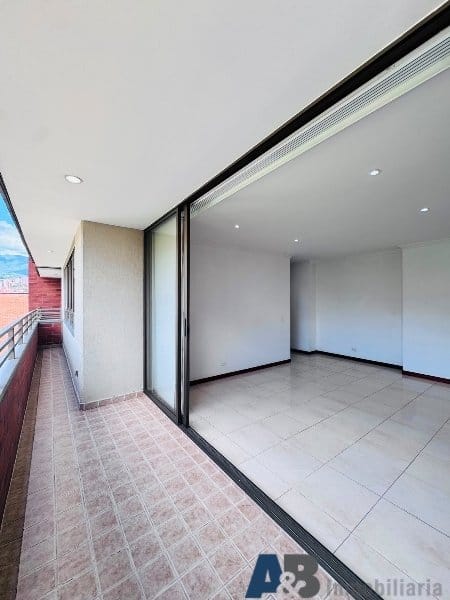 Apartamento de 4 alcobas en arriendo en El Diamante No. 2, Medellín, 150 m² · foto 5 de 22