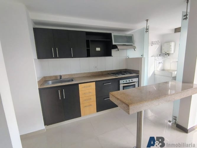 Apartamento de 3 alcobas en arriendo en Loma Del Esmeraldal, Envigado, 76 m² · foto 8 de 24