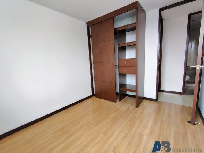 Apartamento de 3 alcobas en arriendo en Loma Del Esmeraldal, Envigado, 76 m² · foto 13 de 24