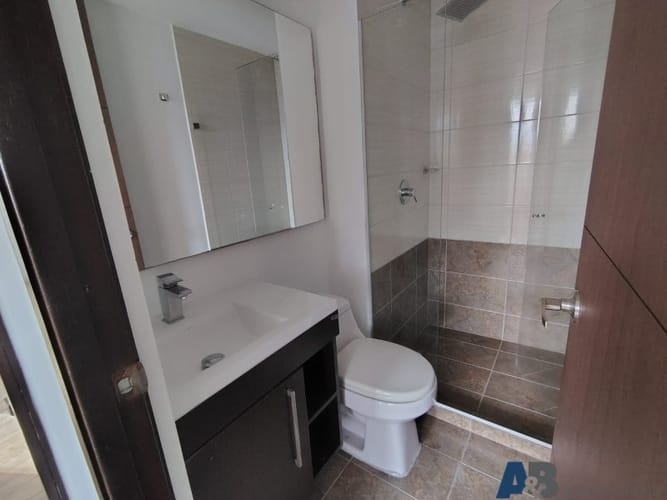 Apartamento de 3 alcobas en arriendo en Loma Del Esmeraldal, Envigado, 76 m² · foto 17 de 24