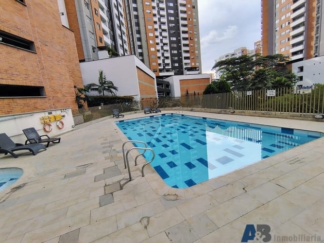 Apartamento de 3 alcobas en arriendo en Loma Del Esmeraldal, Envigado, 76 m² · foto 19 de 24