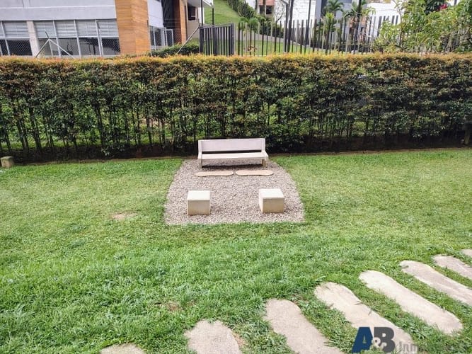 Apartamento de 3 alcobas en arriendo en Loma Del Esmeraldal, Envigado, 76 m² · foto 23 de 24