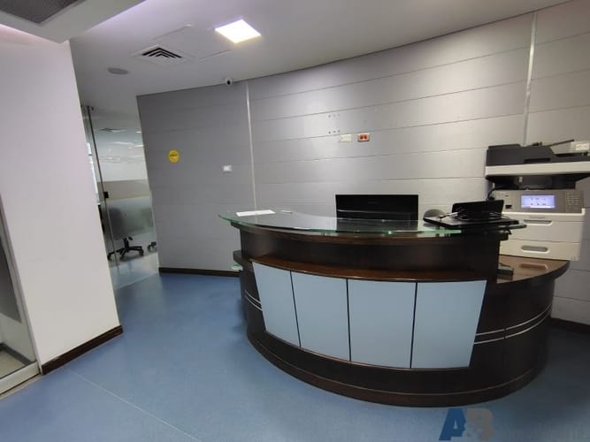 Oficina en arriendo en Villa Carlota, Medellín, 509 m² · foto 4 de 24