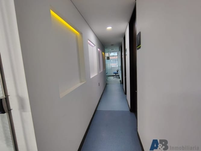 Oficina en arriendo en Villa Carlota, Medellín, 509 m² · foto 15 de 24