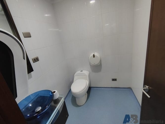 Oficina en arriendo en Villa Carlota, Medellín, 509 m² · foto 21 de 24