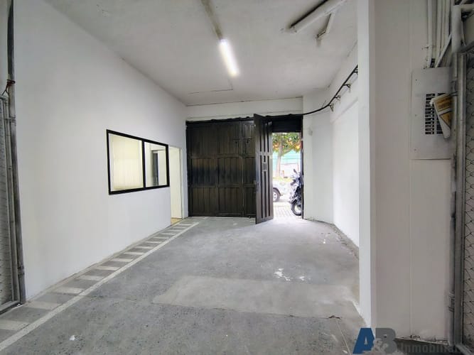 Bodega en arriendo en Colombia, Medellín, 320 m² · foto 4 de 17