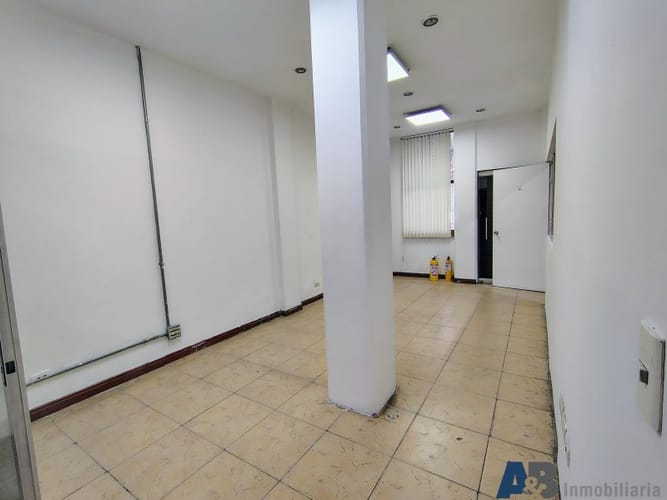 Bodega en arriendo en Colombia, Medellín, 320 m² · foto 7 de 17